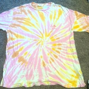 ✨Billabong Tshirt✨